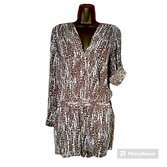 BCBGMAXAZRIA size extra small romper - Picture 1 of 6